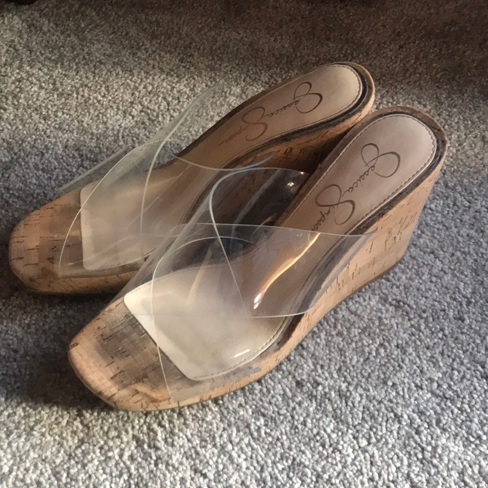 Jessica Simpson wedge heal